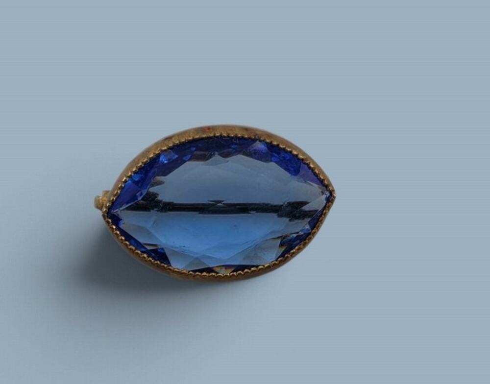 Antique 1920s Blue Glass Brooch C Clasp Faceted Open Back Pin